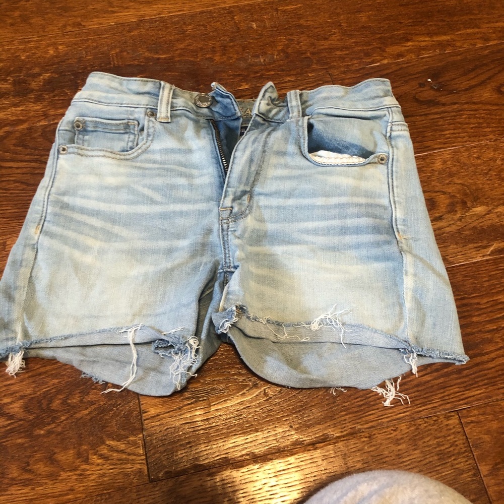 High waisted jeans